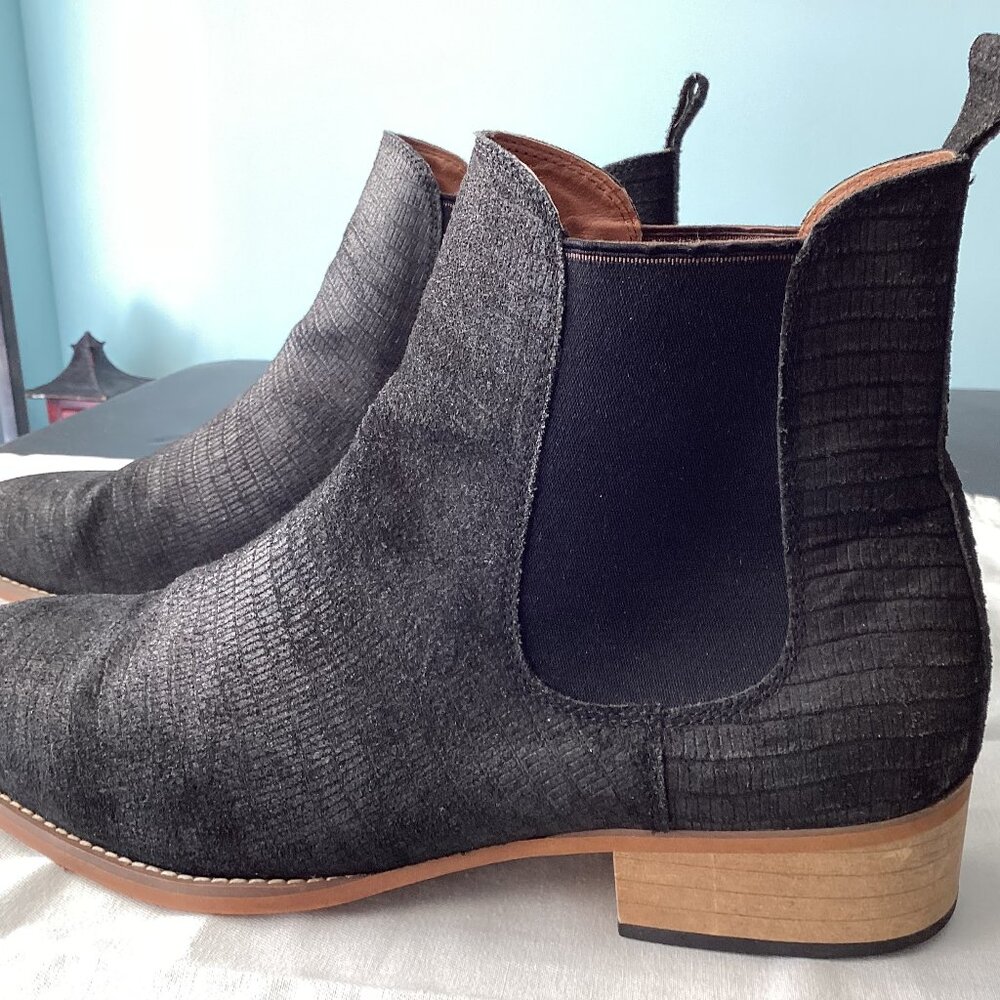 Steve Madden reptile embossed leather Chelsea Boots size 13